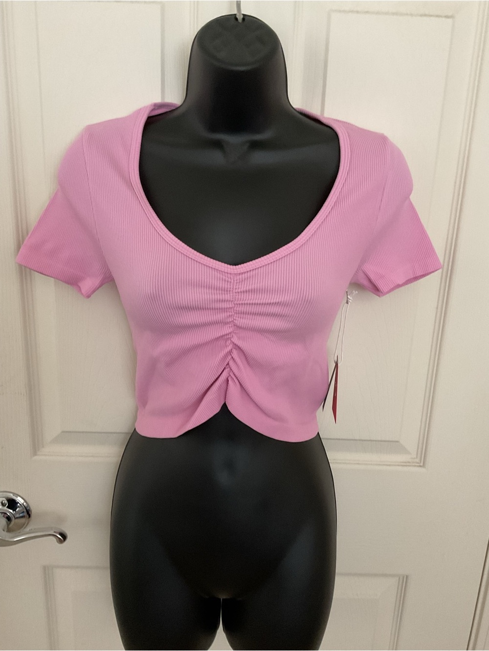 Ruched Pink V-Neck Crop Top - Short Sleeve